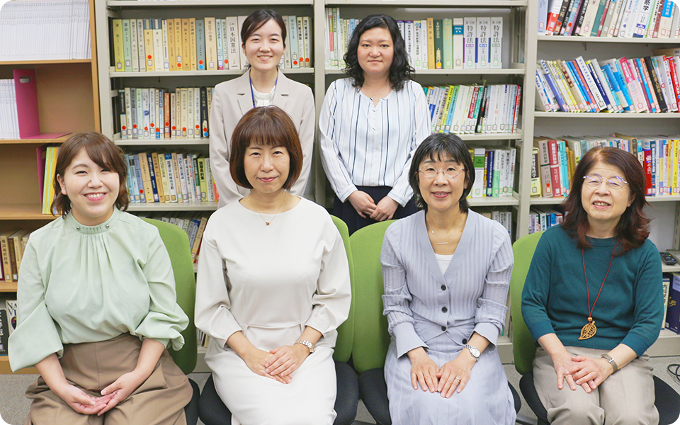 女性弁護士6名の画像